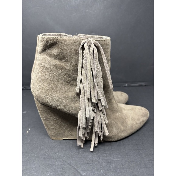Madden Girl Pave Ankle Boots Women's Size 8.5 M Wedge Fringed Taupe Faux Suede - Picture 3 of 8